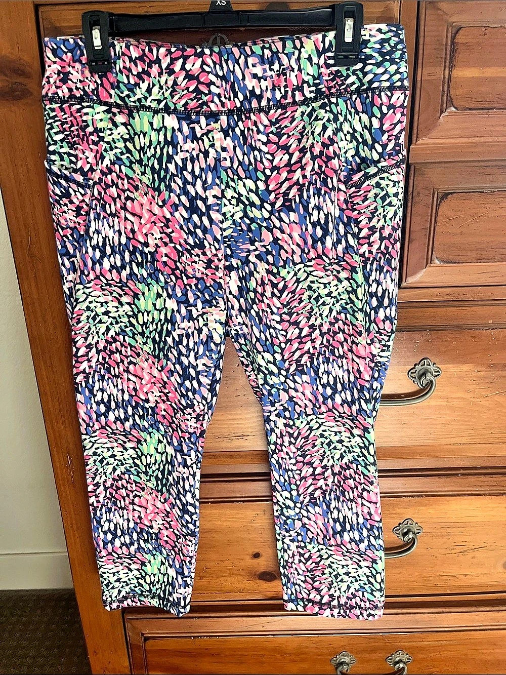 Talbots Abstract Print Leggings Size 12 or Large. Like New Condition.
